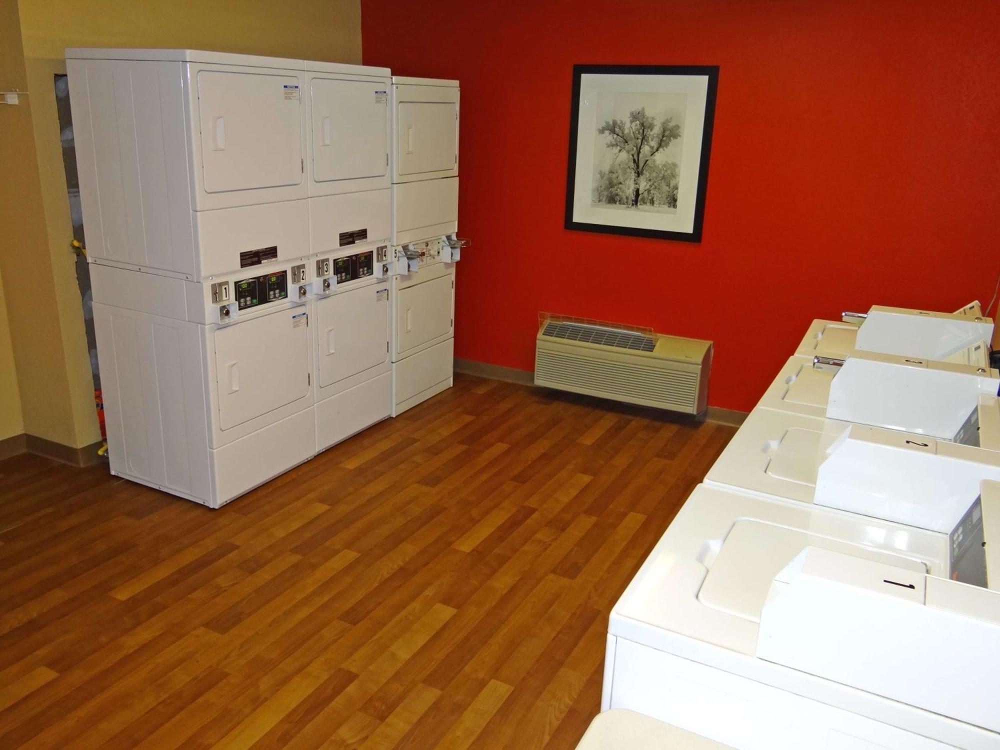 Extended Stay America Suites - Raleigh - Midtown Dış mekan fotoğraf